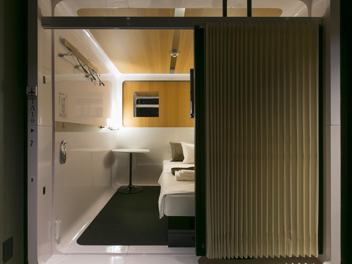First Cabin Nishiazabu Токіо Екстер'єр фото