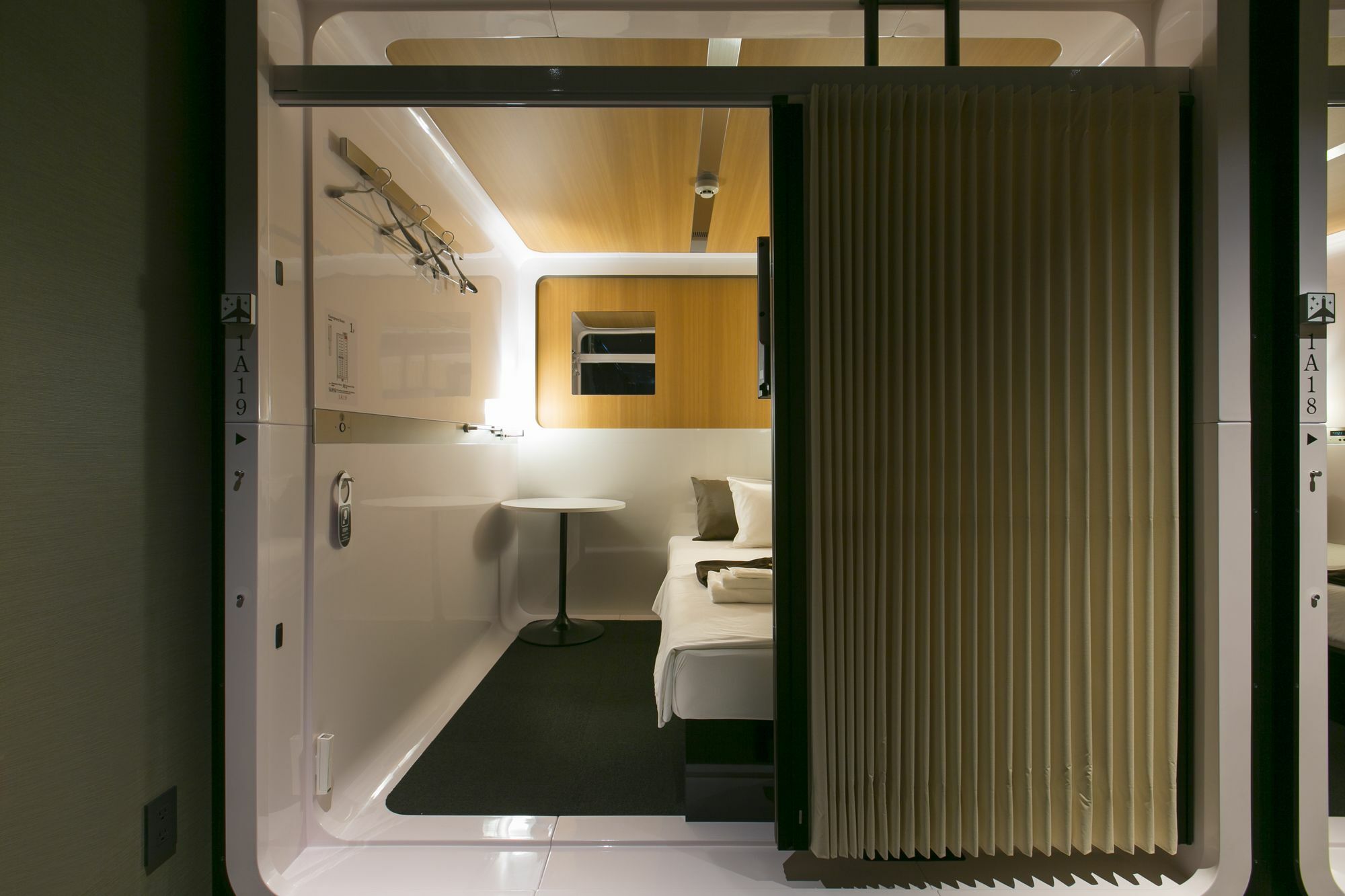 First Cabin Nishiazabu Токіо Екстер'єр фото
